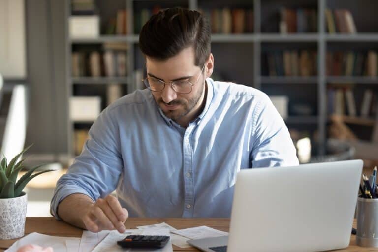 do-payroll-checks-expire